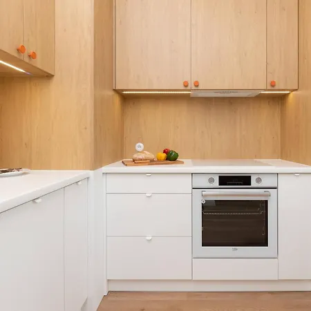 Stylish With A Balcony And Parking By Renters Gdansk