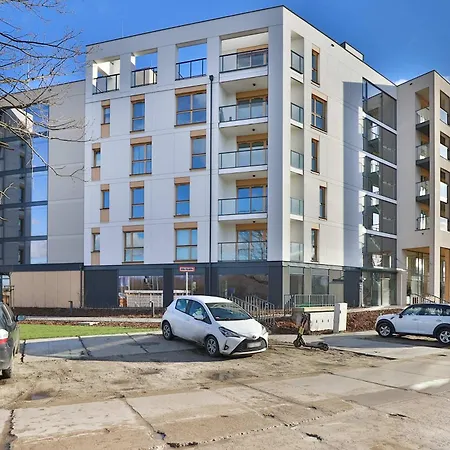 Stylish With A Balcony And Parking By Renters Gdansk